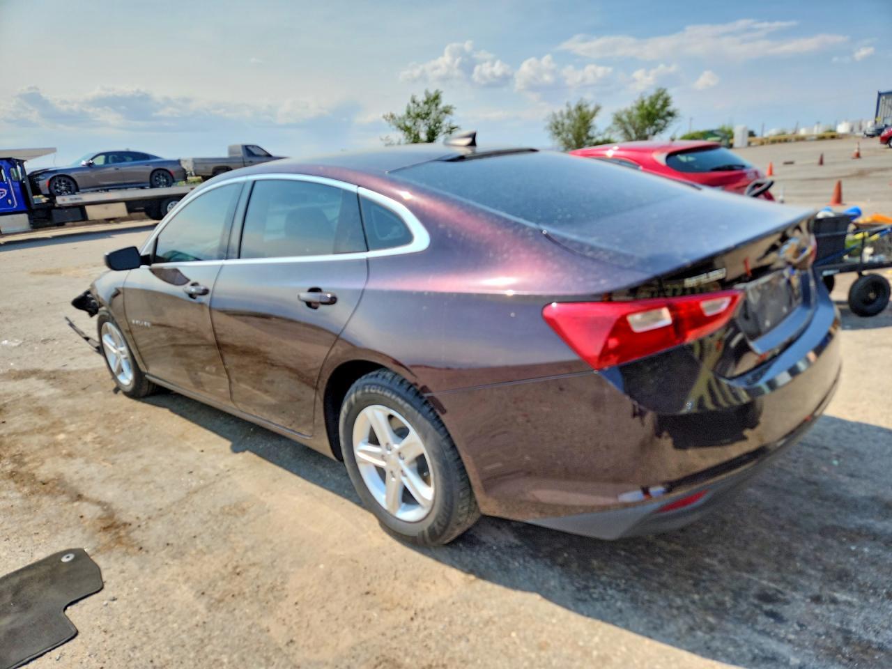 2021 Chevrolet Malibu Ls - zdjęcie 2