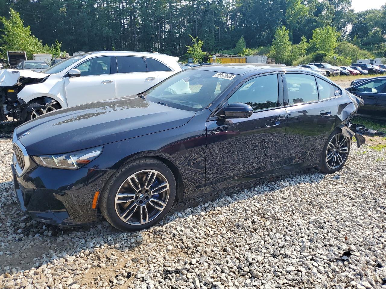 2025 BMW Seria 5 540i - zdjęcie główne