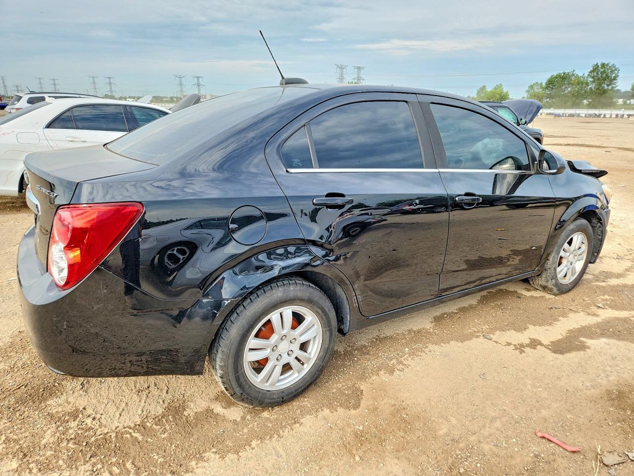 2016 Chevrolet Sonic Lt - zdjęcie 3