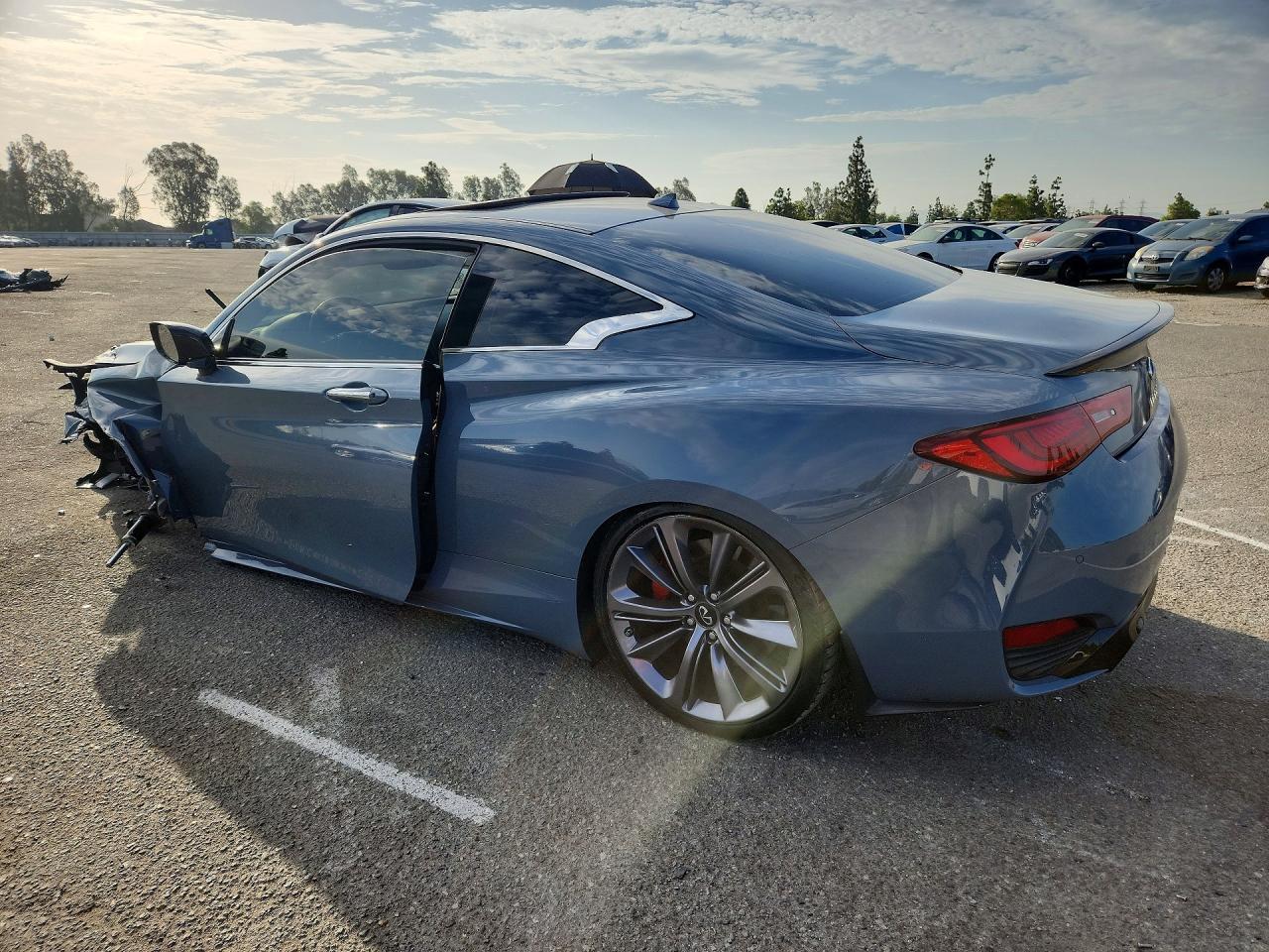 2022 Infiniti Q60 Red Sport 400 - zdjęcie 2