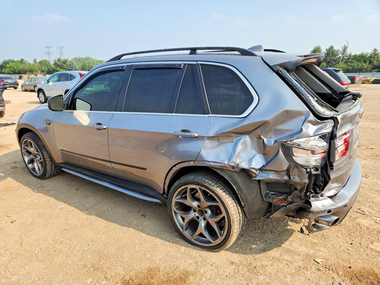 2013 BMW X5 xDrive35I - zdjęcie 2