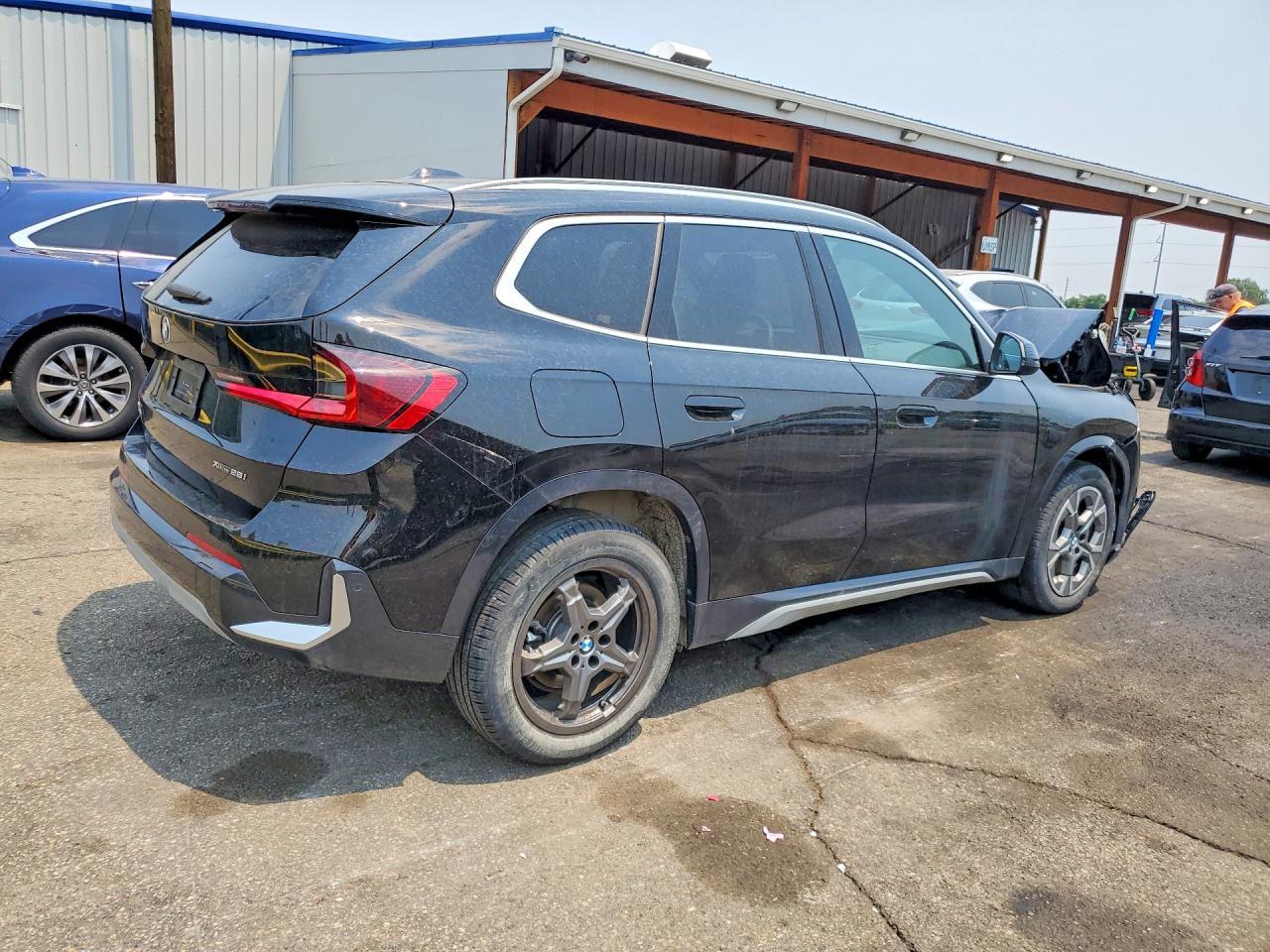 2025 BMW X1 xDrive28I - zdjęcie 3