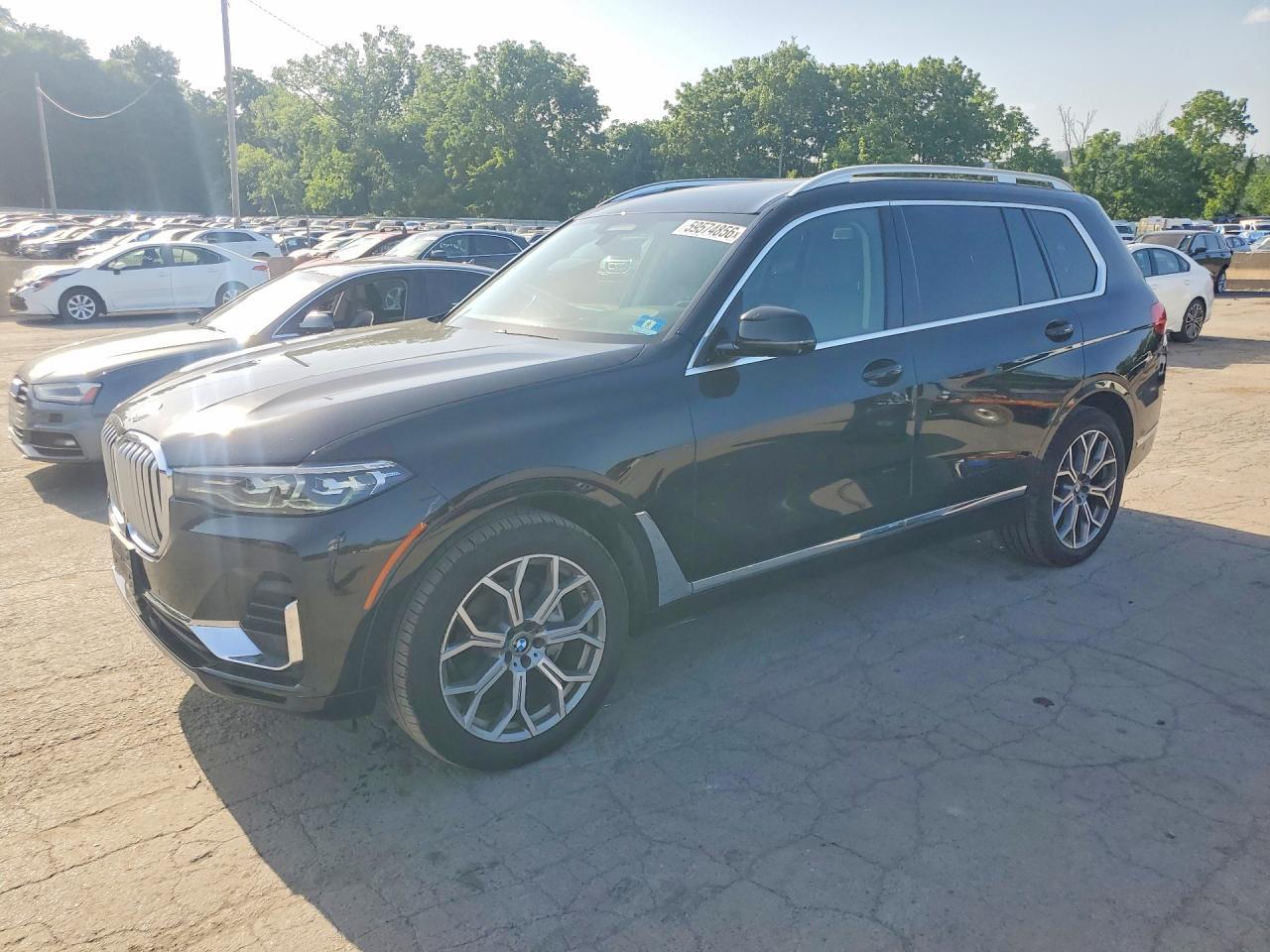 2020 BMW X7 xDrive40I - zdjęcie główne