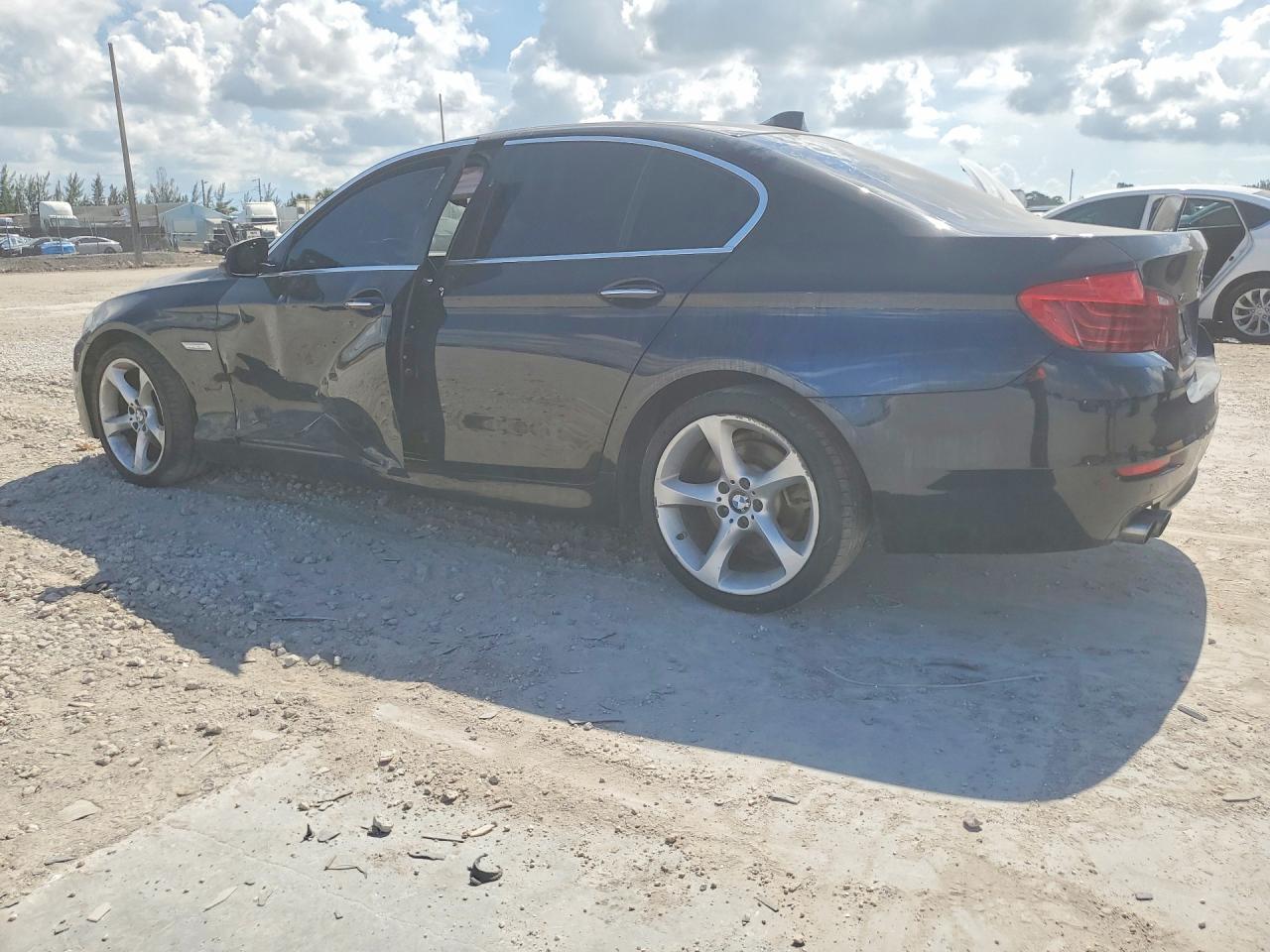 2014 BMW Seria 5 528i - zdjęcie 2