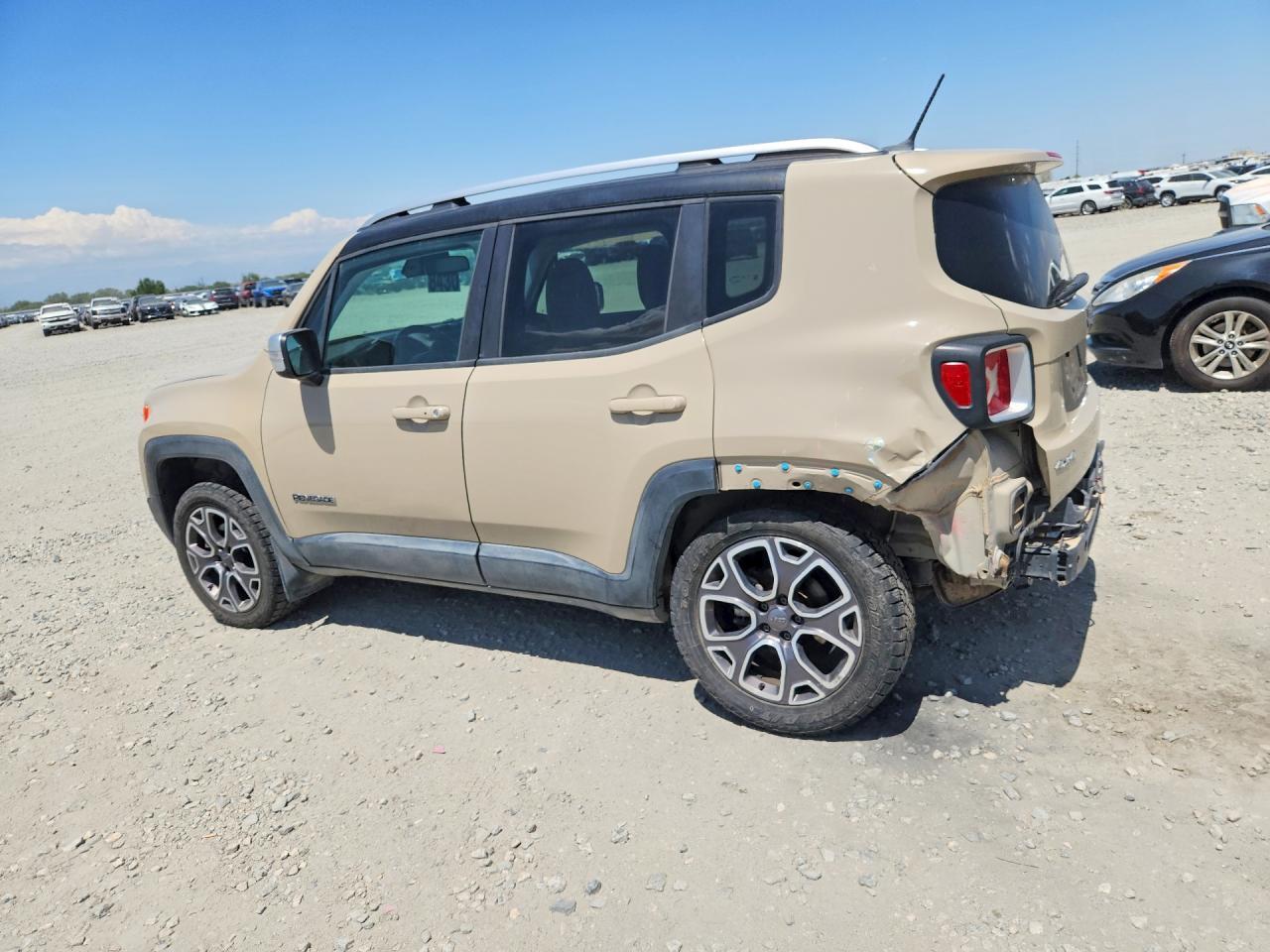 2015 Jeep Renegade Limited - zdjęcie 2