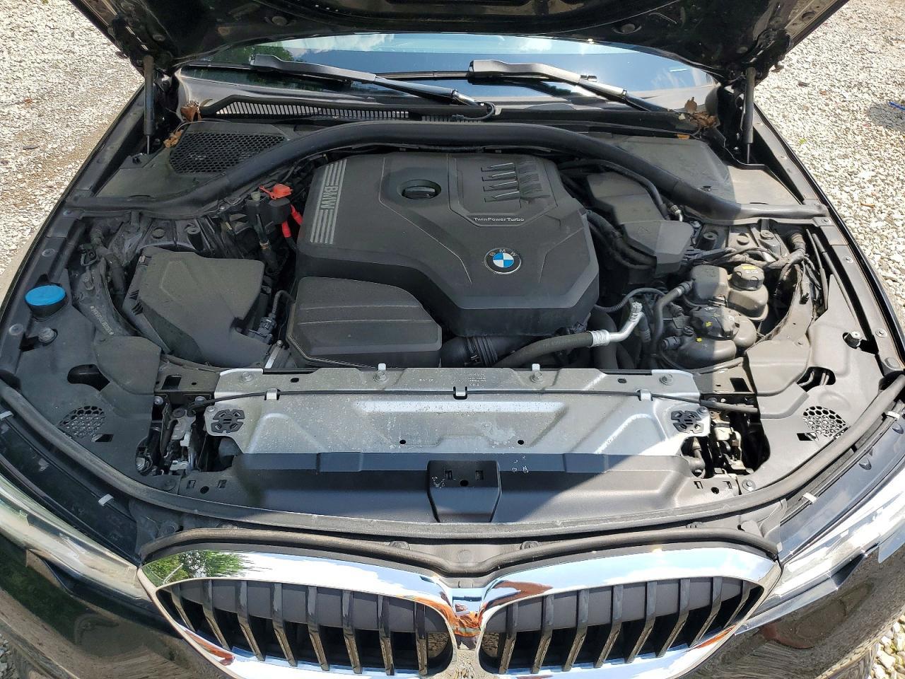 2020 BMW 330I - zdjęcie 11