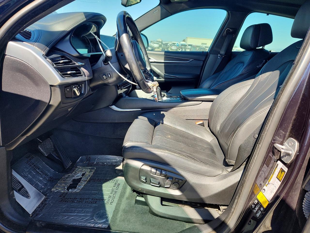 2016 BMW X6 xDrive50I - zdjęcie 7