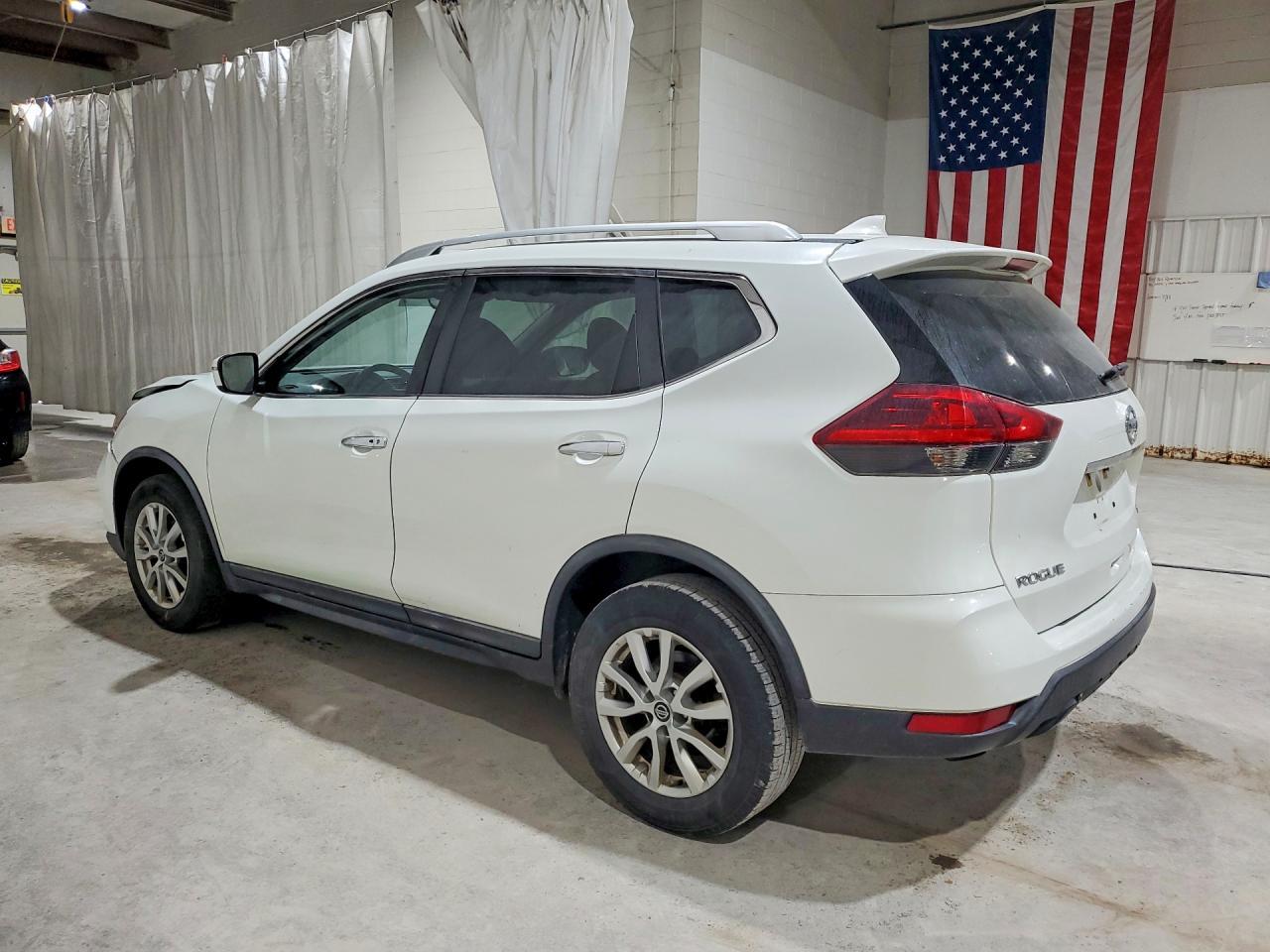 2018 Nissan Rogue Sv - zdjęcie 2