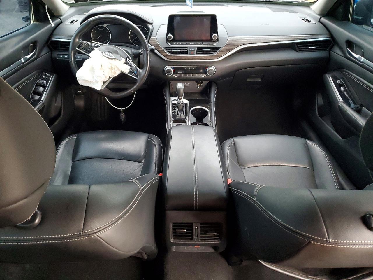 2022 Nissan Altima Sl - zdjęcie 8