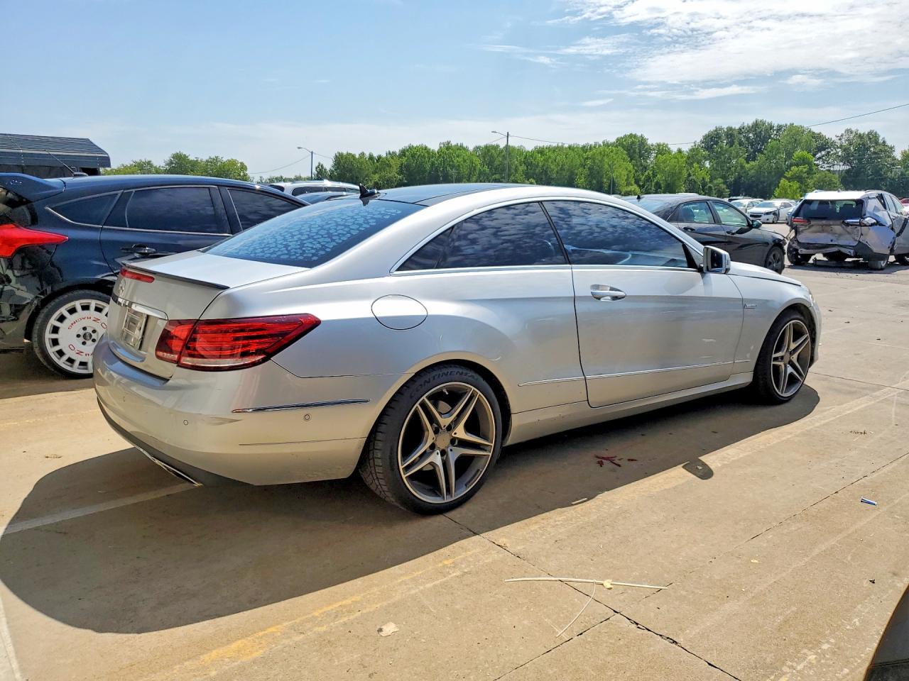 2014 Mercedes-Benz E 350 - zdjęcie 3