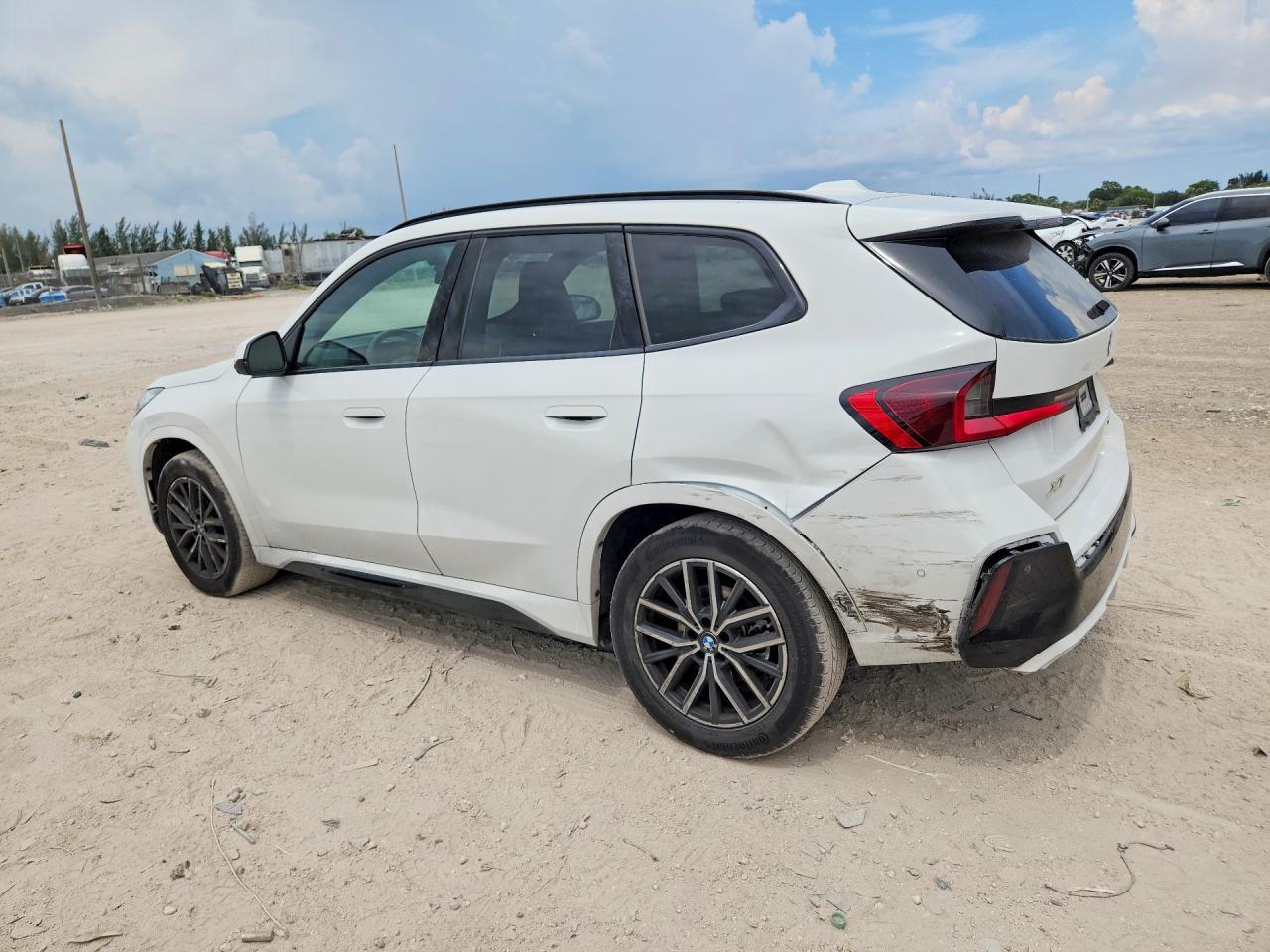 2026 B M W X Series X1 4D Suv 28I xDrive Msport - zdjęcie 2