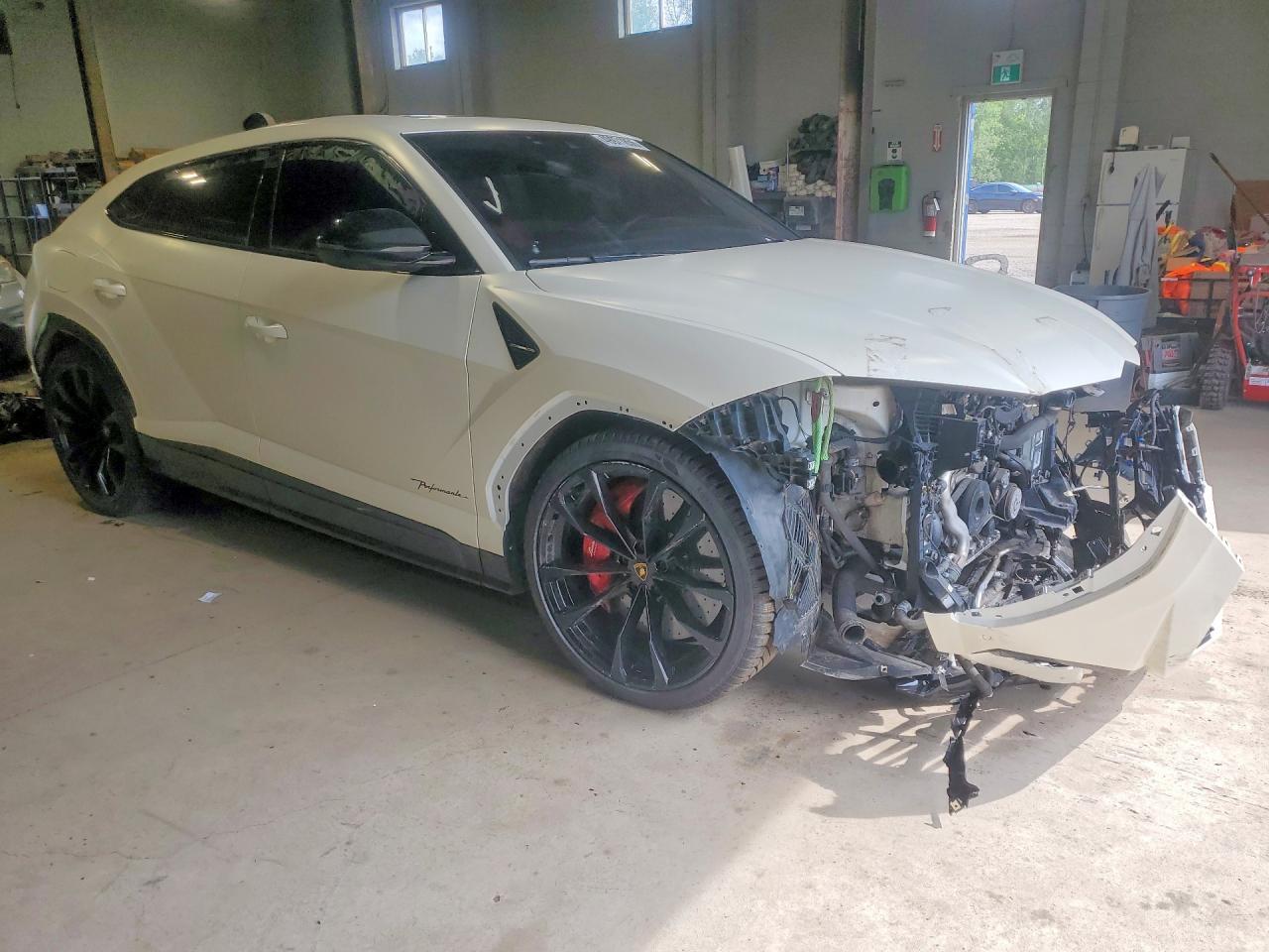 2021 Lamborghini Urus - zdjęcie 4