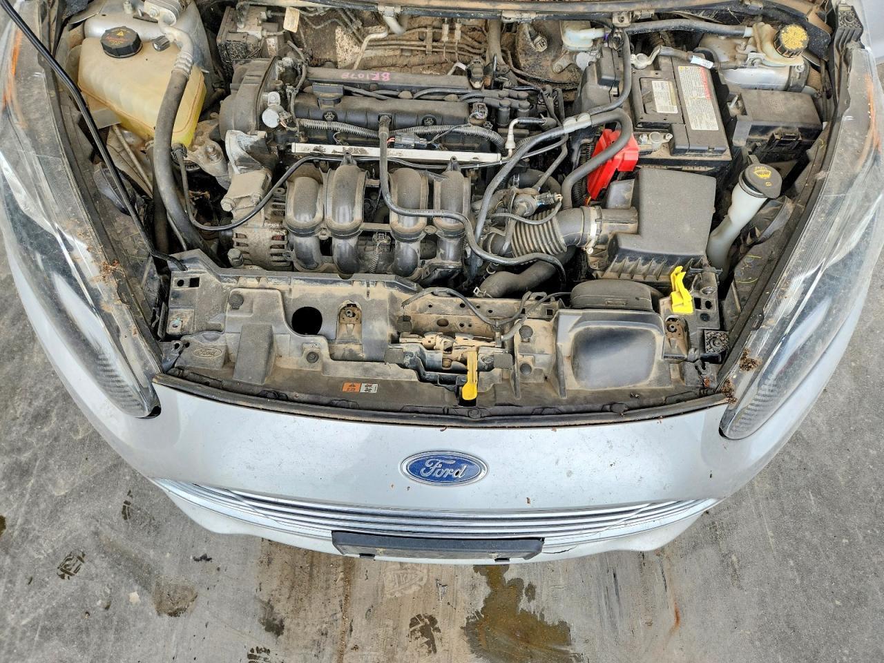 2016 Ford Fiesta S - zdjęcie 11