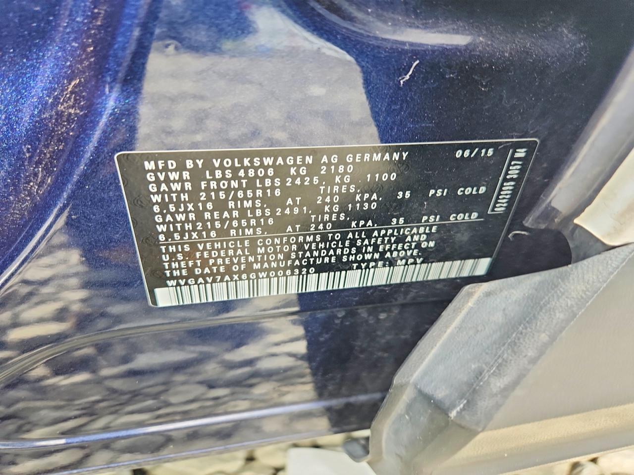 2016 Volkswagen Tiguan S - zdjęcie 12