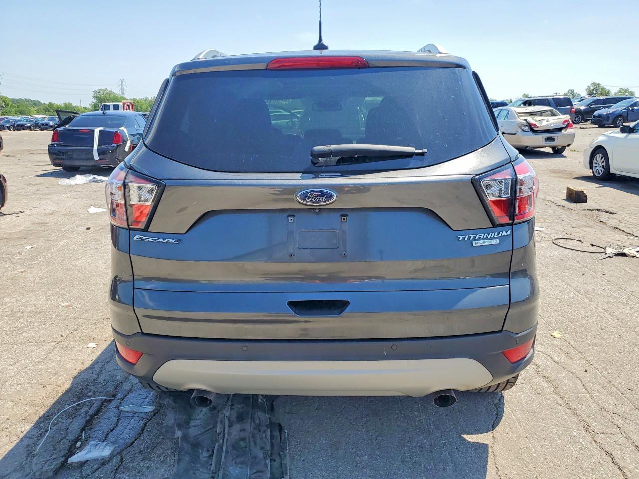 2018 Ford Escape Titanium - zdjęcie 6