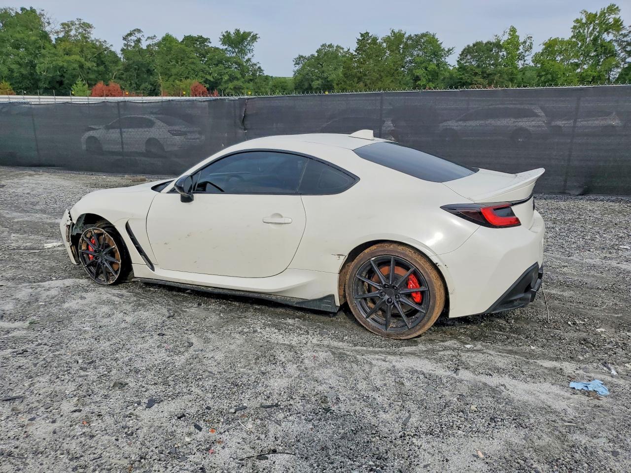 2025 Toyota Gr 86 Premium - zdjęcie 2