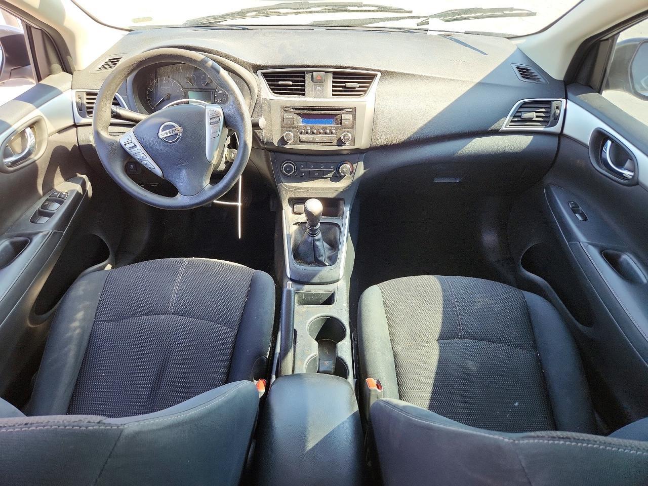2017 Nissan Sentra S - zdjęcie 8