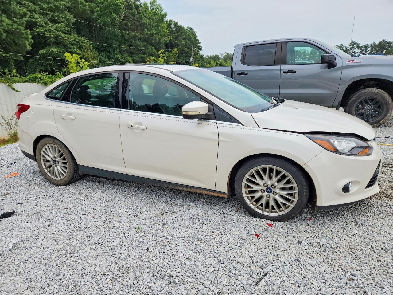 2014 Ford Focus Titanium - zdjęcie 4