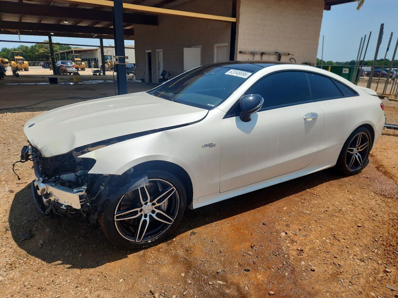 2019 Mercedes-Benz AMG E 53 Coupe - zdjęcie główne