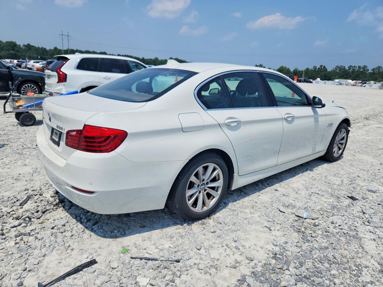 2015 BMW Seria 5 528i - zdjęcie 3