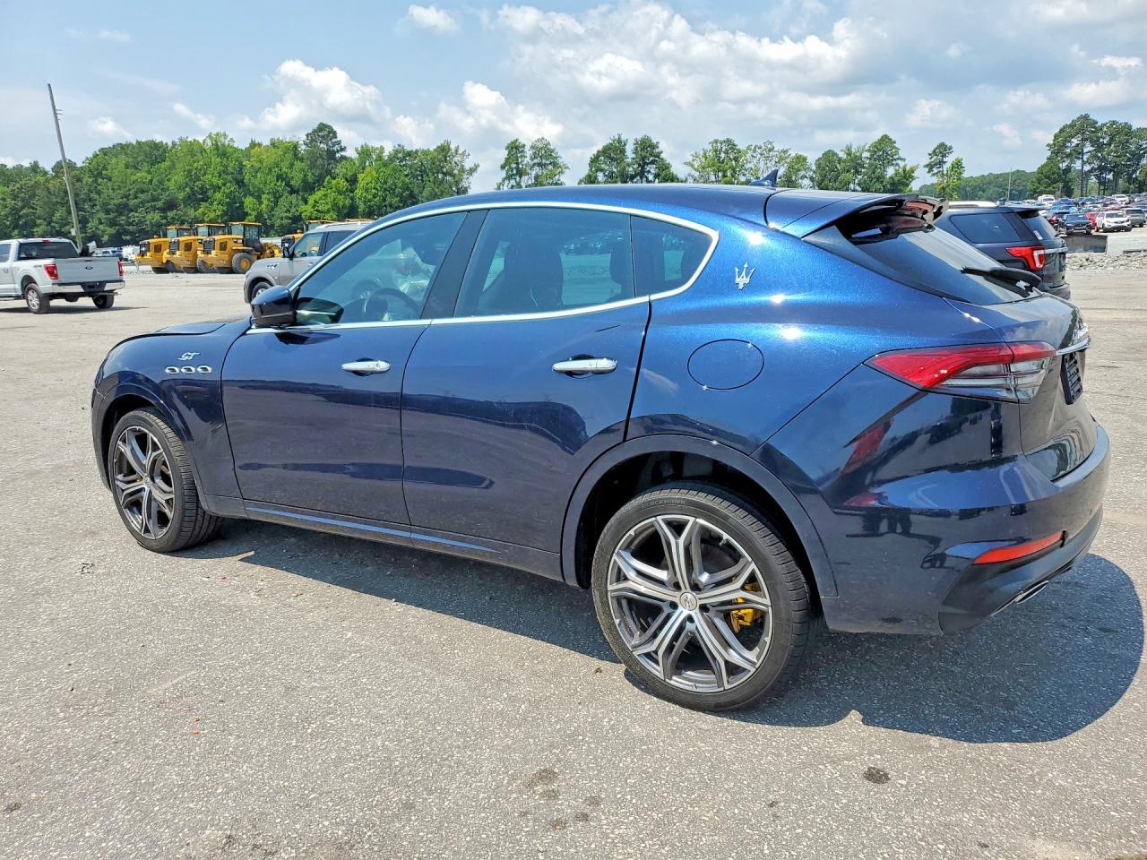 2022 Maserati Levante Base - zdjęcie 2