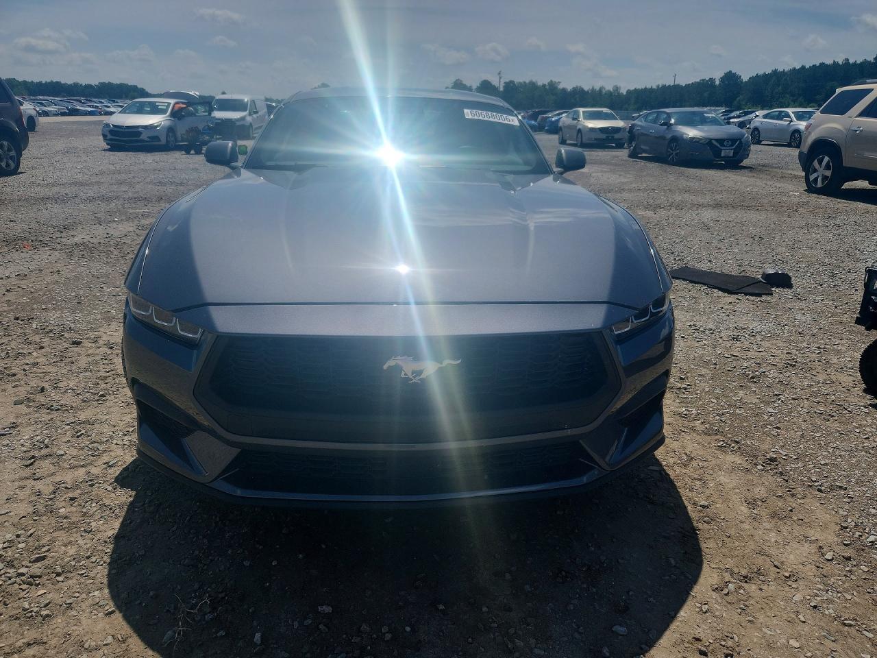 2024 Ford Mustang - zdjęcie 5