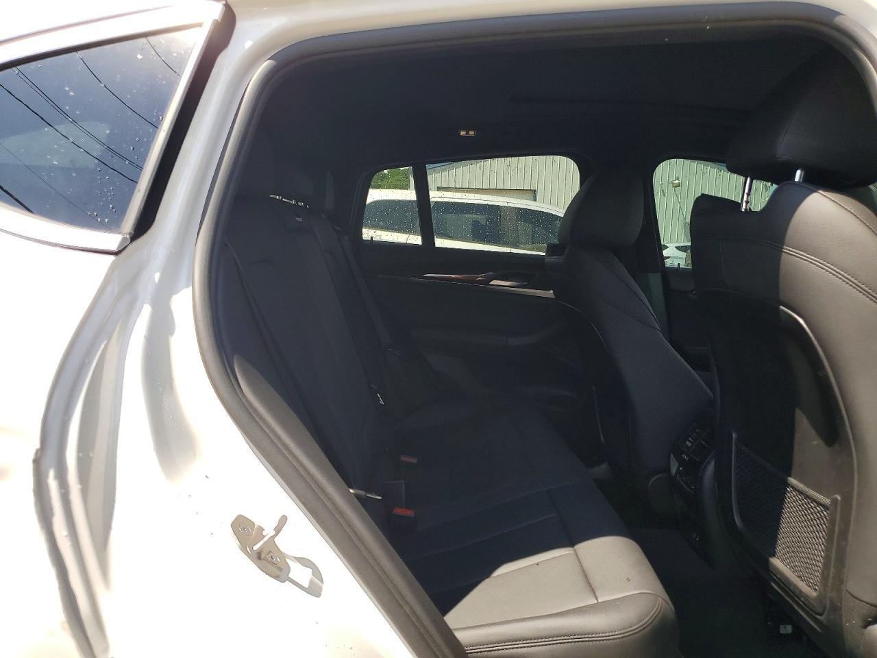 2021 BMW X4 xDrive30I - zdjęcie 11