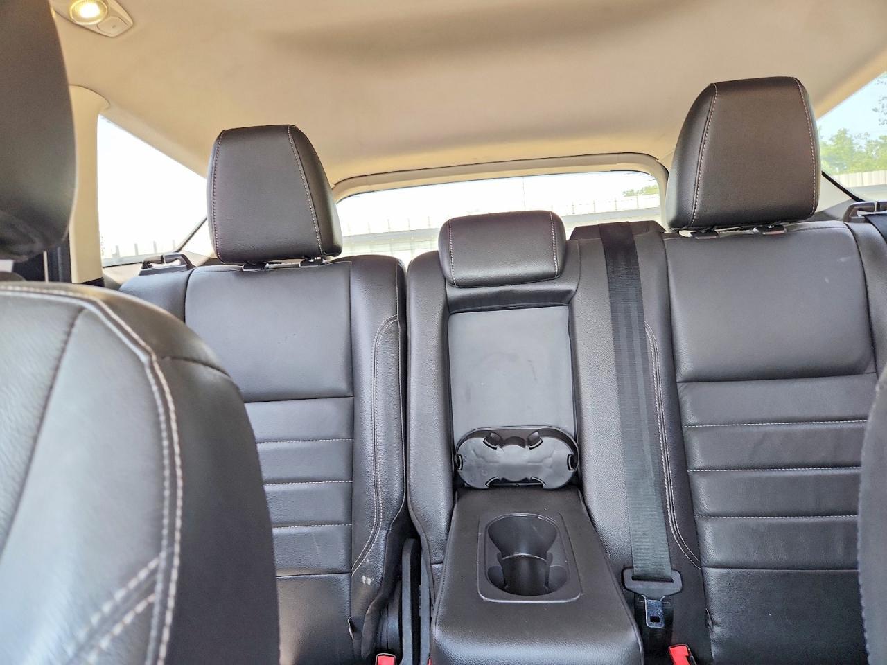 2014 Ford Escape Titanium - zdjęcie 10