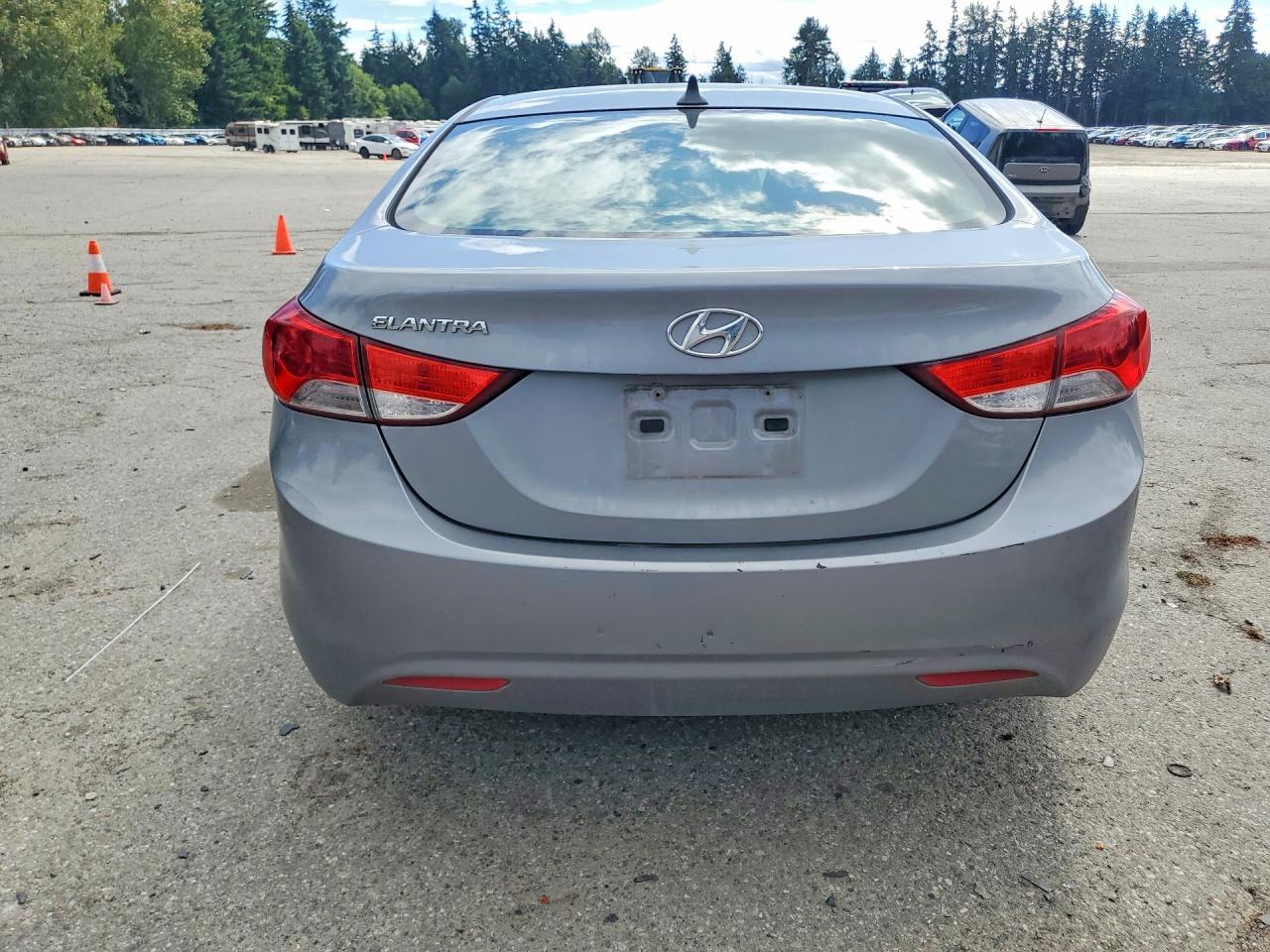 2013 Hyundai Elantra Gls - zdjęcie 6