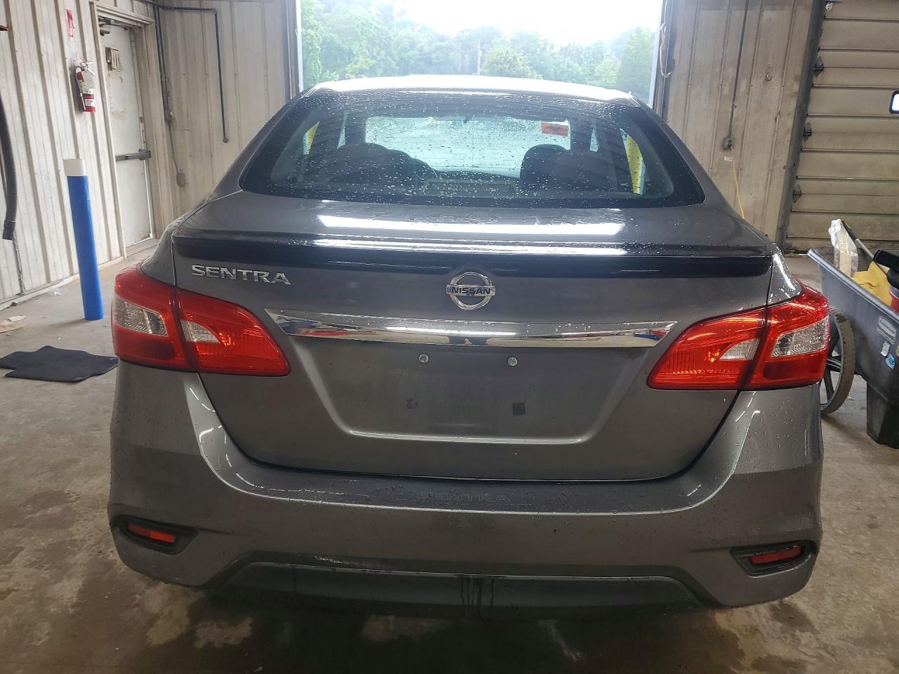 2018 Nissan Sentra S - zdjęcie 6