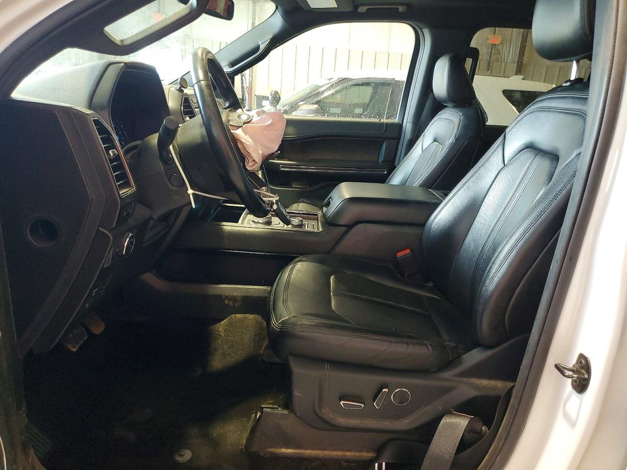 2021 Ford Expdtion - zdjęcie 7