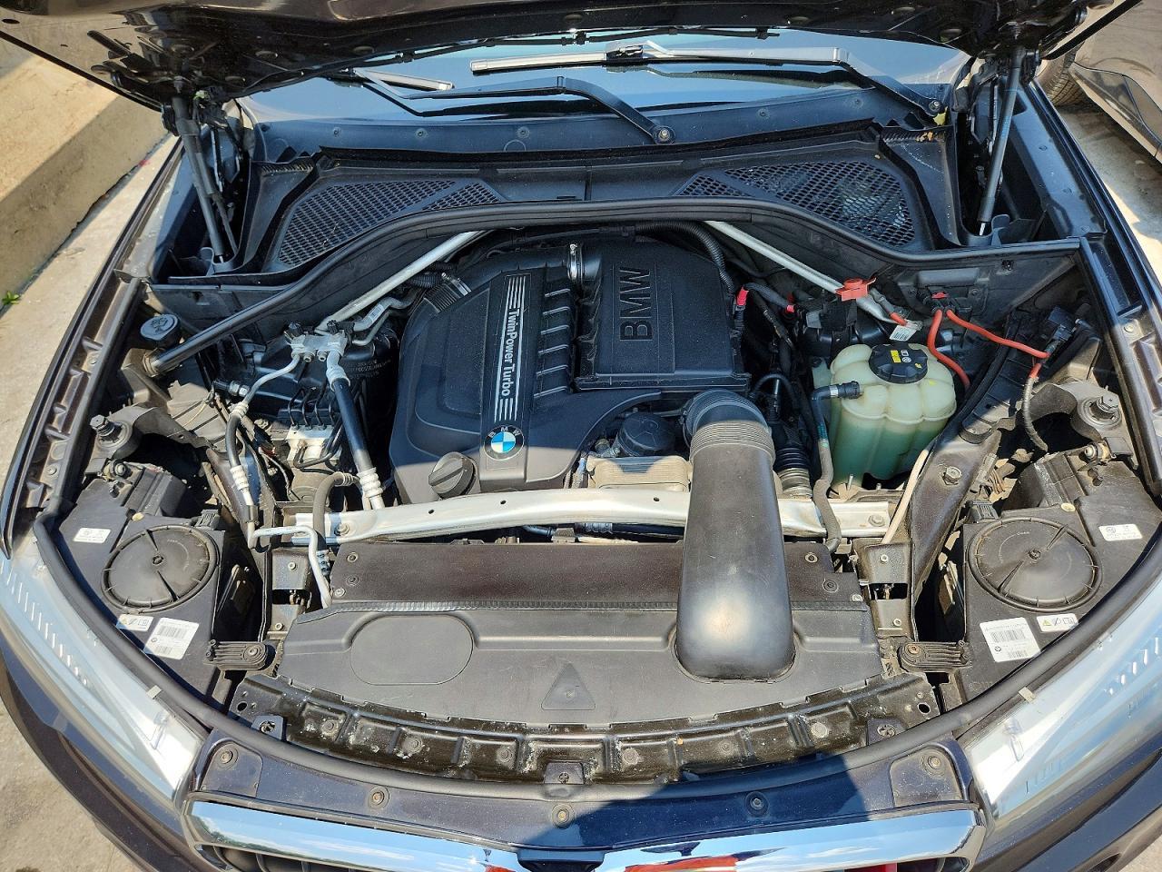 2016 BMW X5 xDrive35I - zdjęcie 12