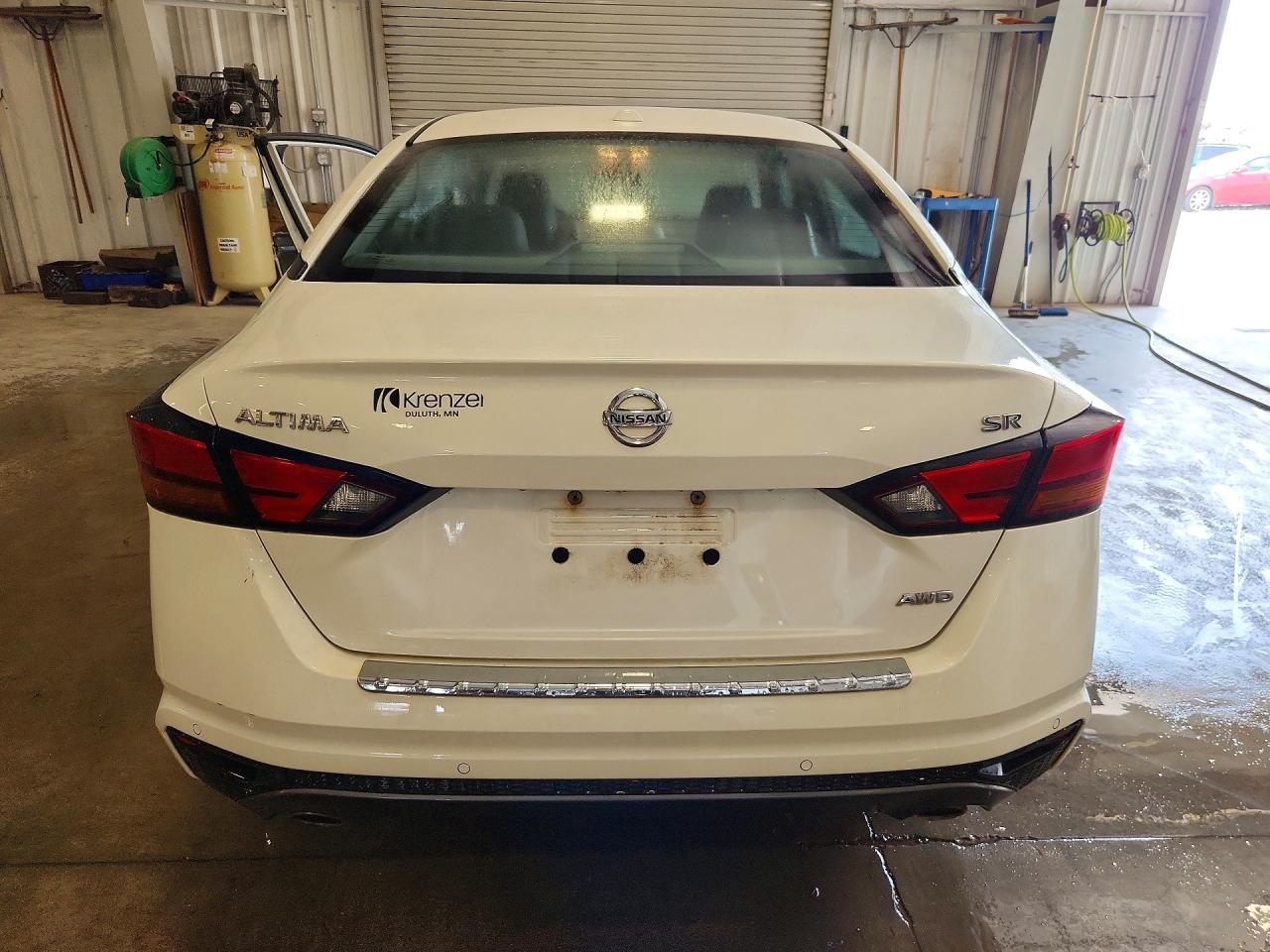 2020 Nissan Altima Sr - zdjęcie 6