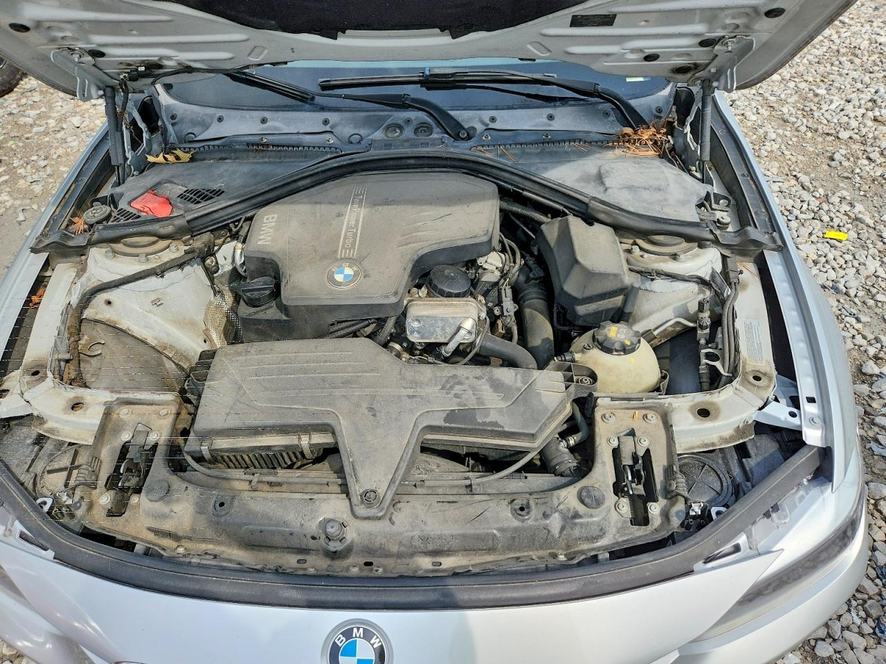 2015 BMW 320 I - zdjęcie 11