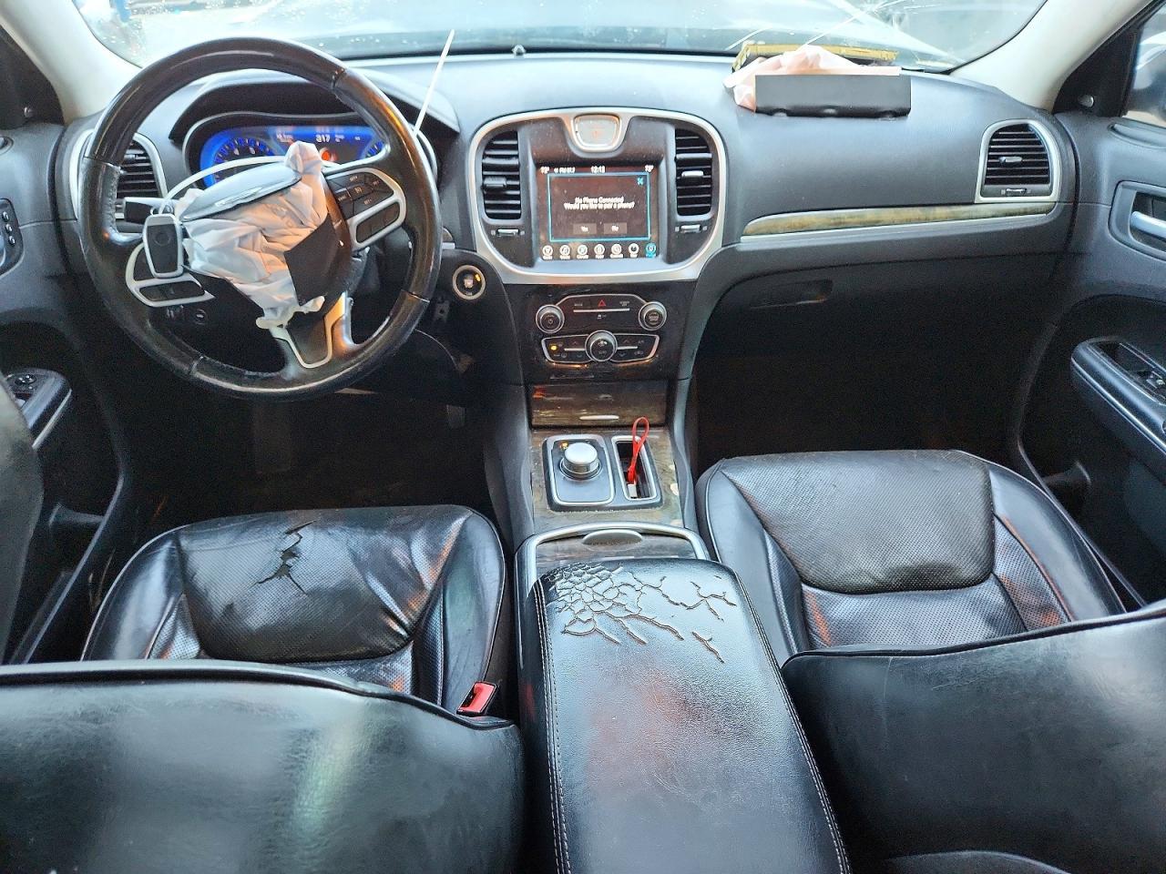2017 Chrysler 300C - zdjęcie 8