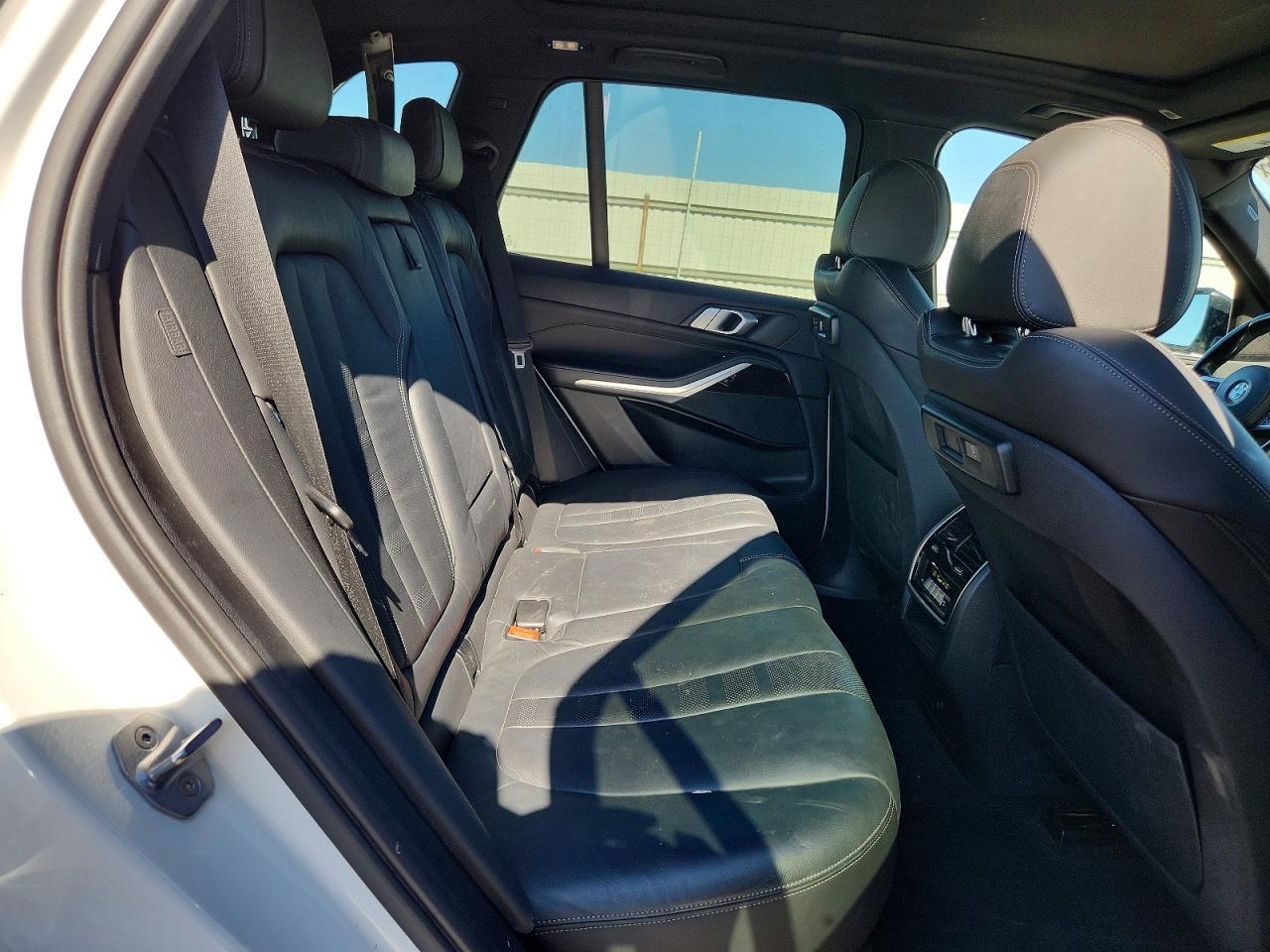 2019 BMW X5 xDrive40I - zdjęcie 11