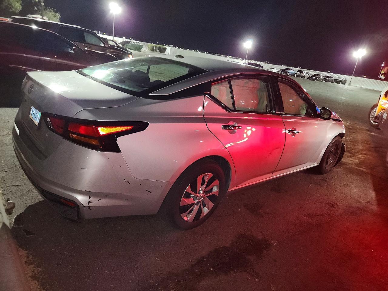 2020 Nissan Altima S - zdjęcie 3