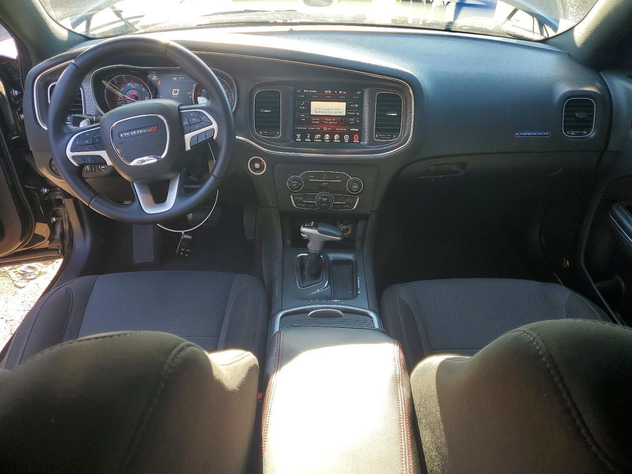 2016 Dodge Charger Sxt - zdjęcie 8