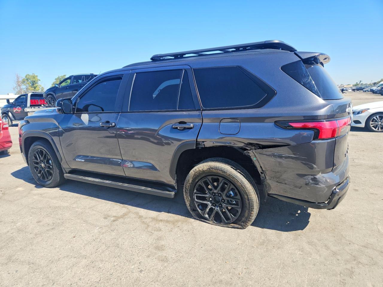 2026 Toyota Sequoia Limited - zdjęcie 2