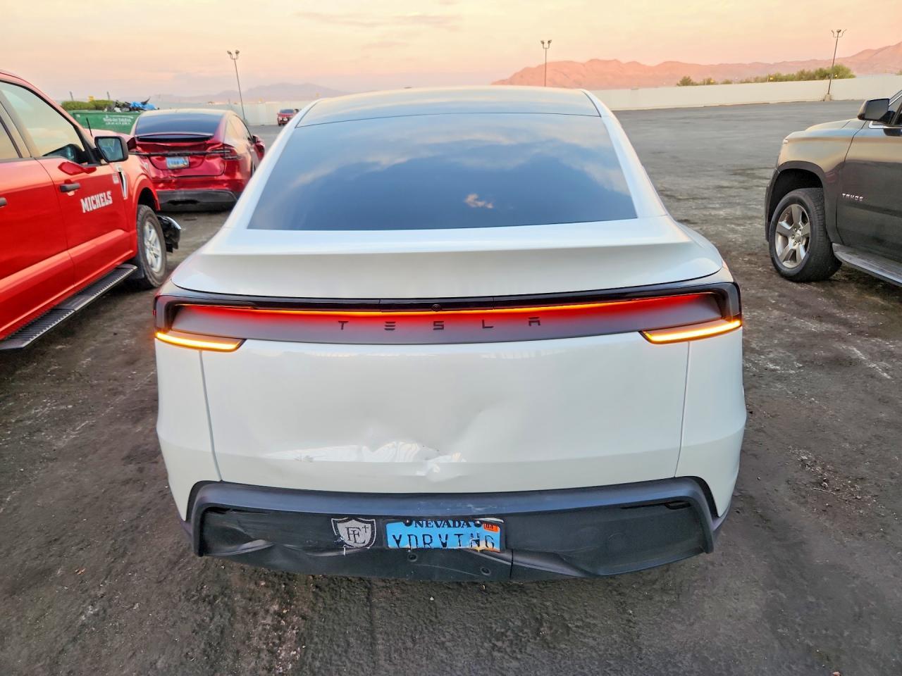 2026 Tesl Model Y - zdjęcie 6