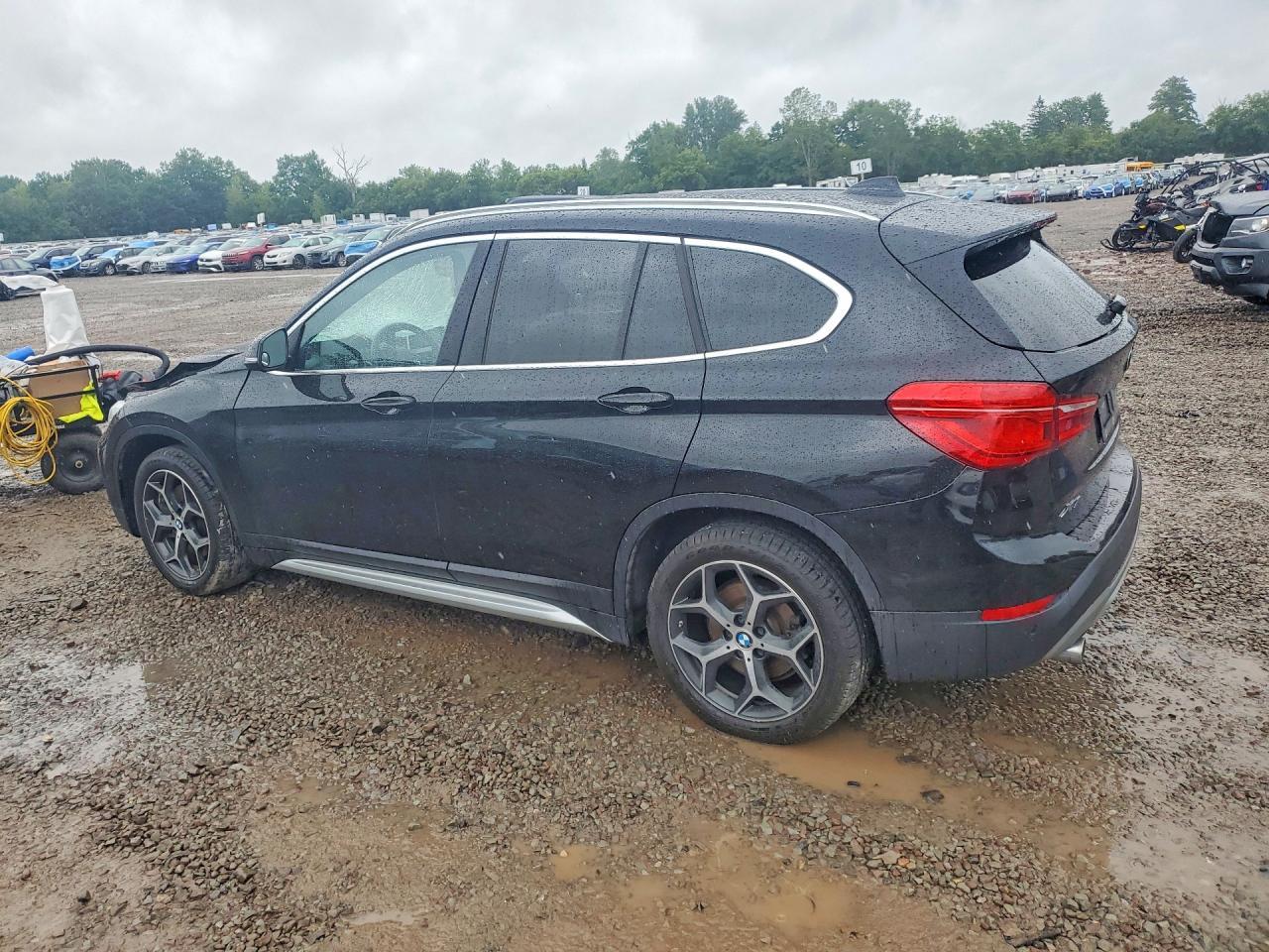 2019 BMW X1 xDrive28I - zdjęcie 2