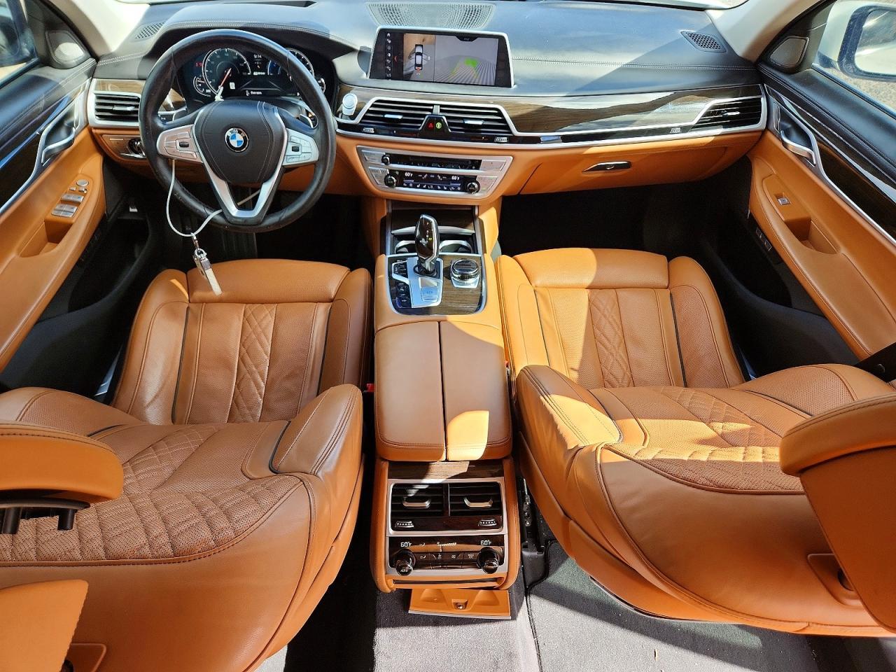 2018 BMW Seria 7 740e - zdjęcie 8
