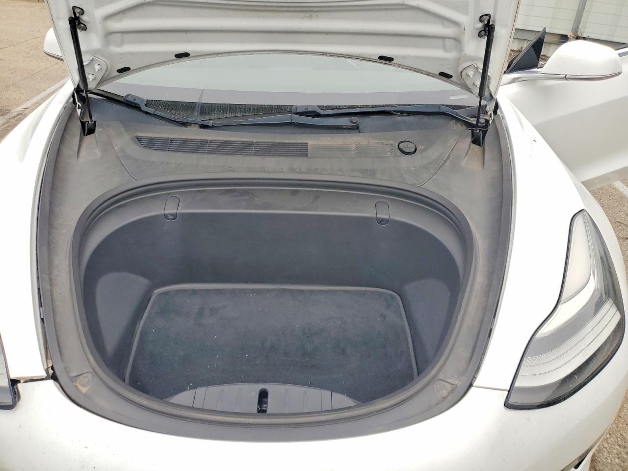 2018 Tesla Model 3 - zdjęcie 11