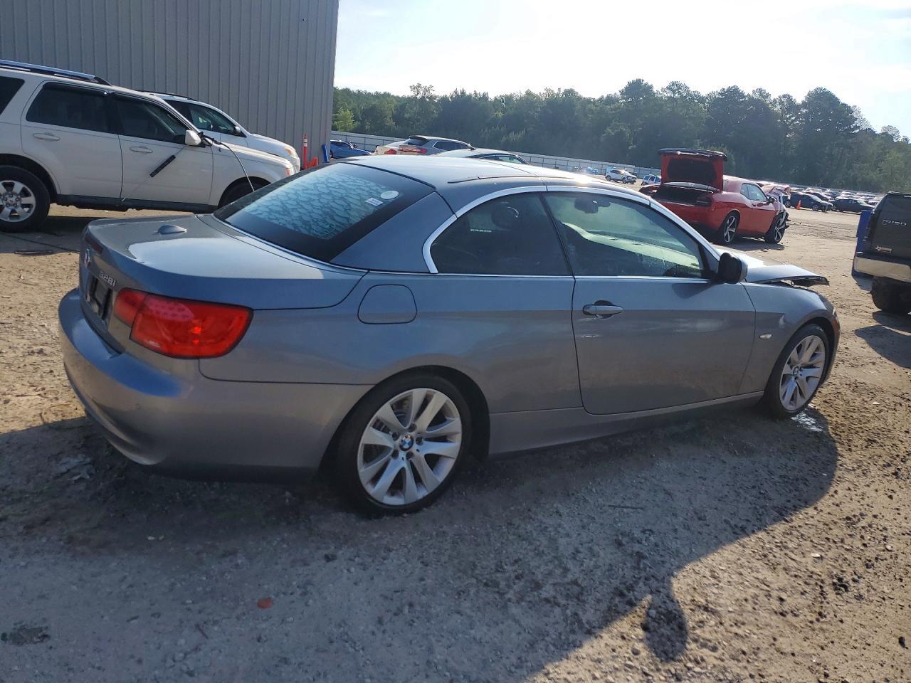 2013 BMW 328 I - zdjęcie 3