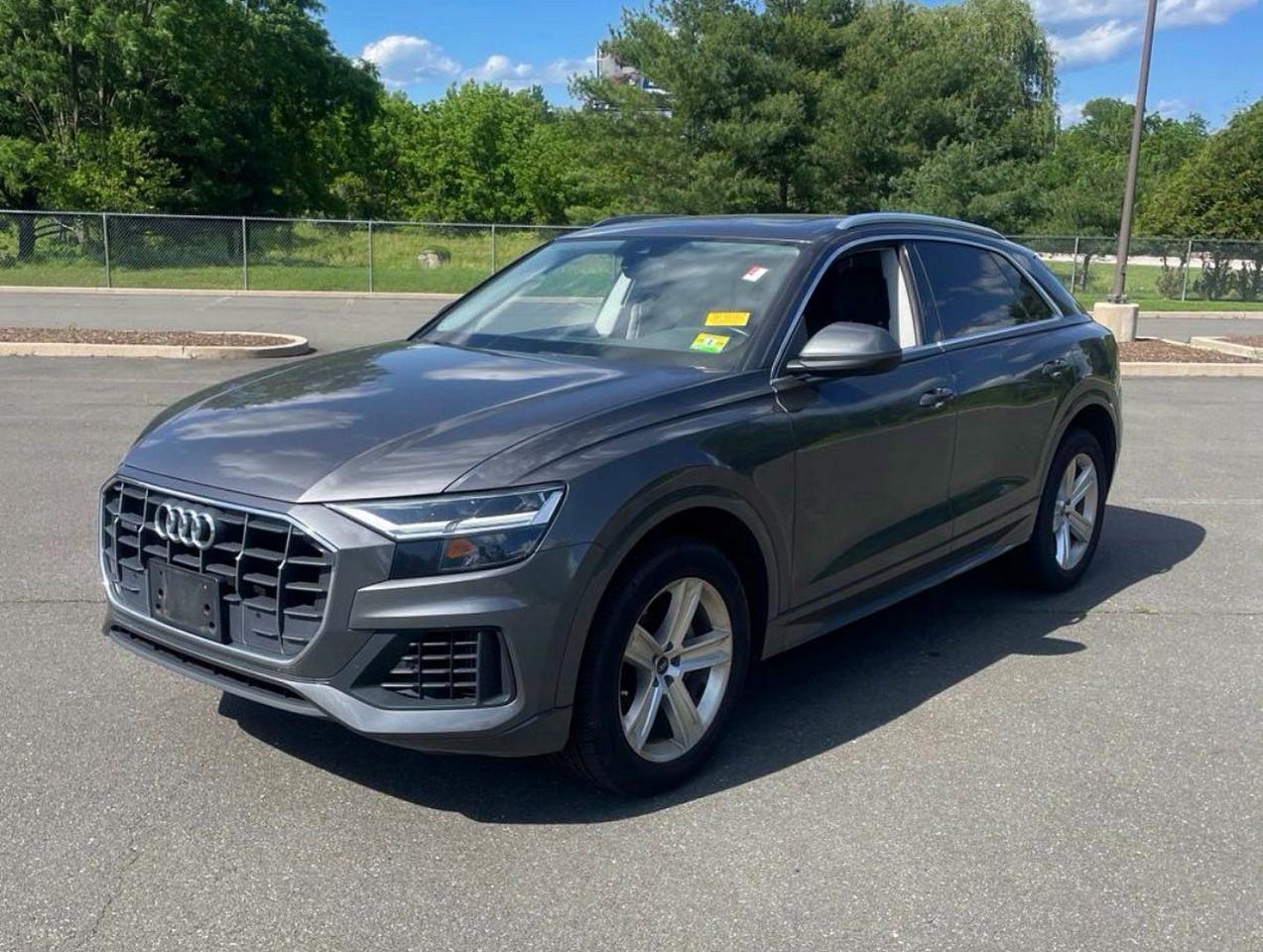 2021 Audi Q8 Premium - zdjęcie 2