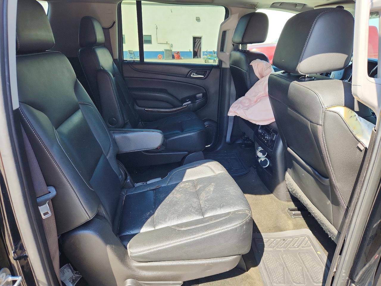 2017 Chevrolet Suburban K1500 Lt - zdjęcie 10
