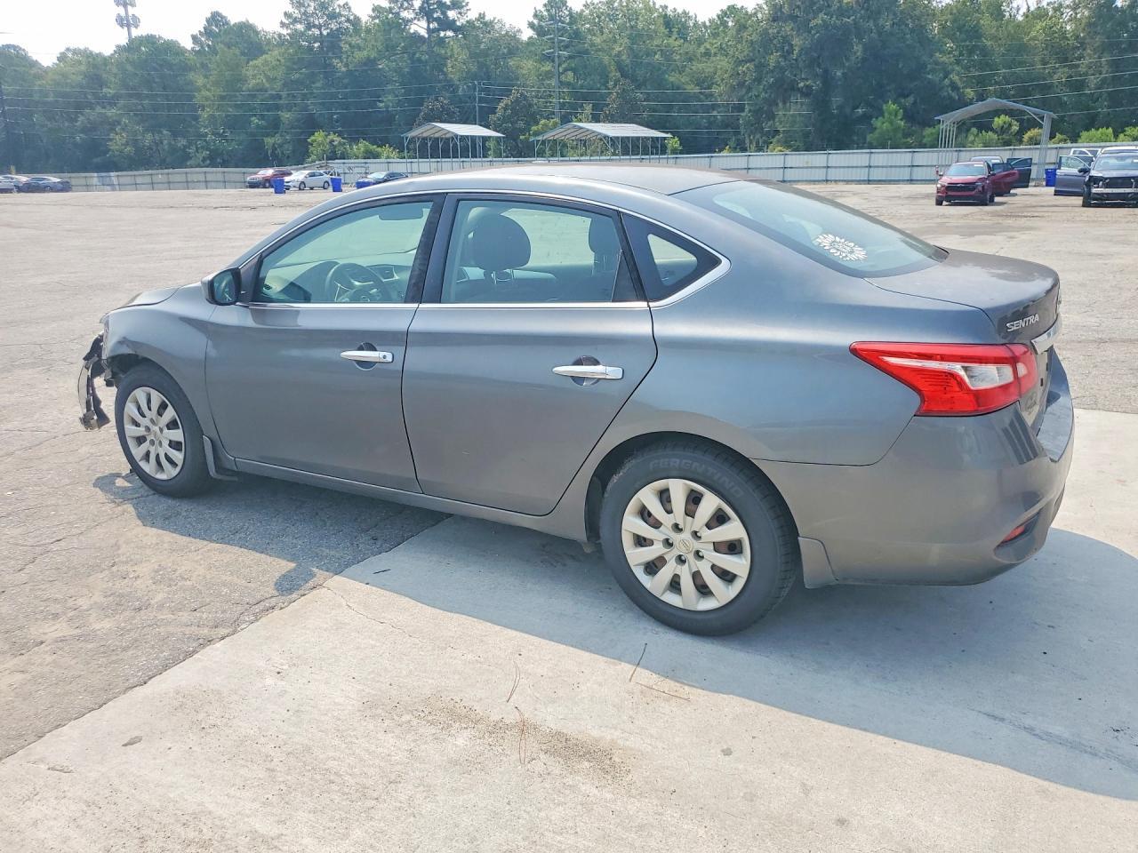 2018 Nissan Sentra S - zdjęcie 2