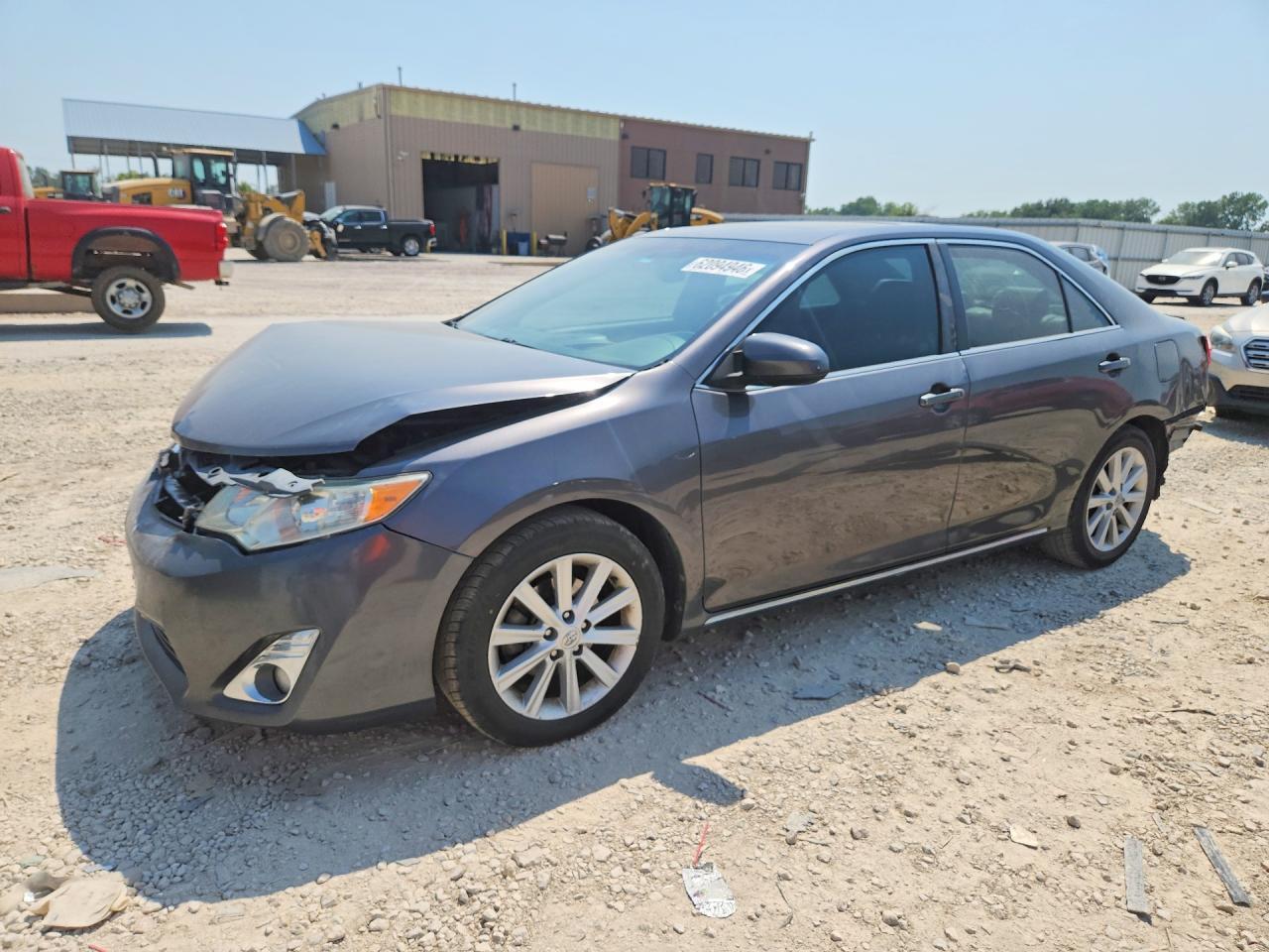 2013 Toyota Camry Xle V6 - zdjęcie główne