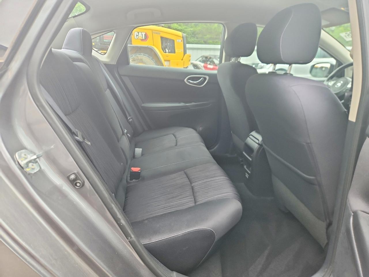 2018 Nissan Sentra Sv - zdjęcie 10