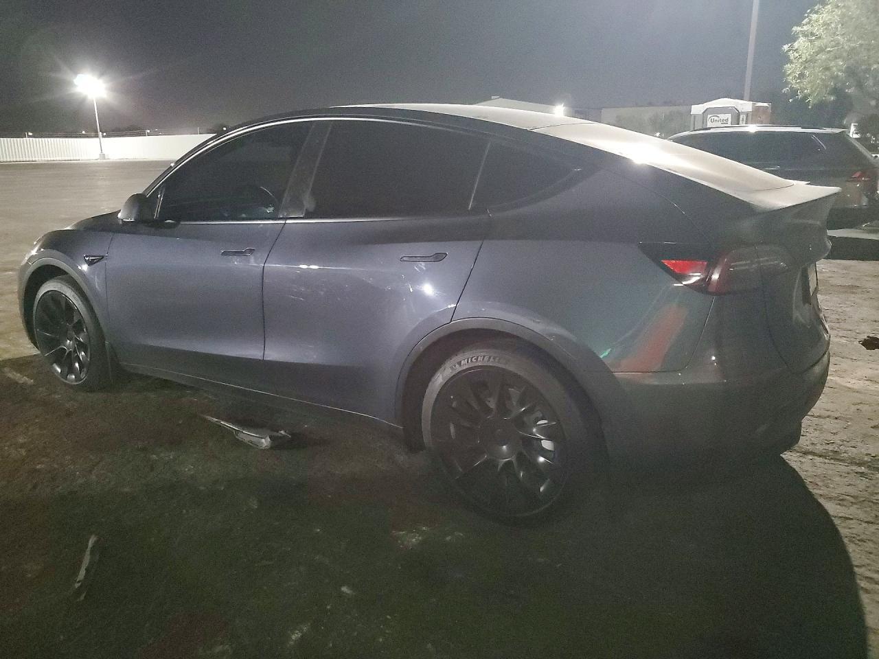 2022 Tesla Model Y - zdjęcie 2